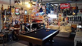 Lost 202 Wolf Den Picture-6